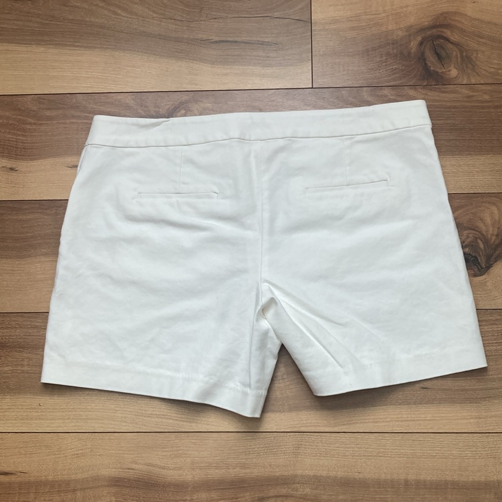 Lilly Pulitzer Alessi Stretch Shorts - Picture 9 of 12